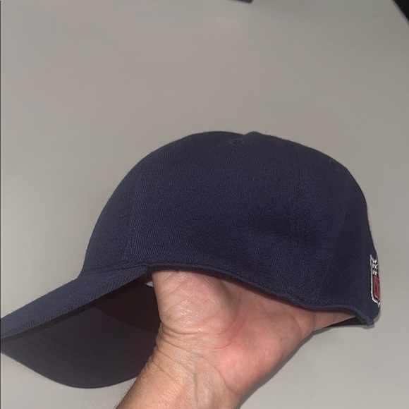 Dallas Cowboys NFL youth Navy Blue Cap with Silver 'D'/ preowned - Picture 6 of 6